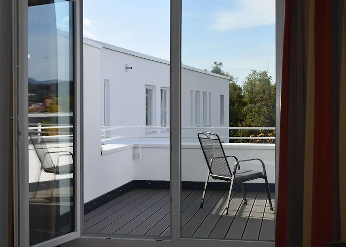 Scotty & Paul Hotel 4*