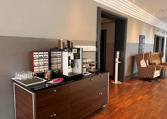 Scotty & Paul Hotel 4*